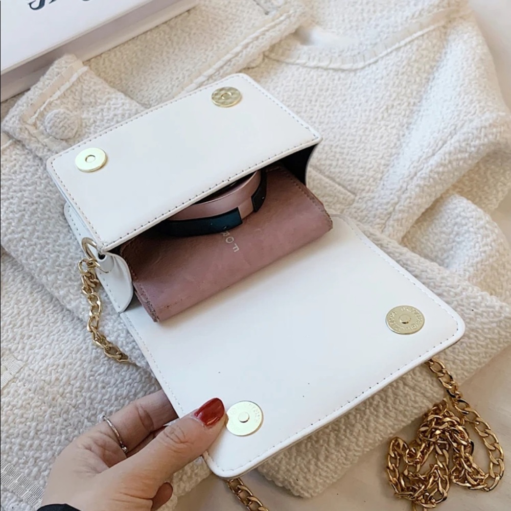 Mini Rhinestone Decor Chain Bag - Picture 3 of 7